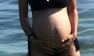 Ελληνίδα ηθοποιός ανακοίνωσε ότι περιμένει δεύτερο παιδί ποστάροντας φωτό της με φουσκωμένη κοιλιά