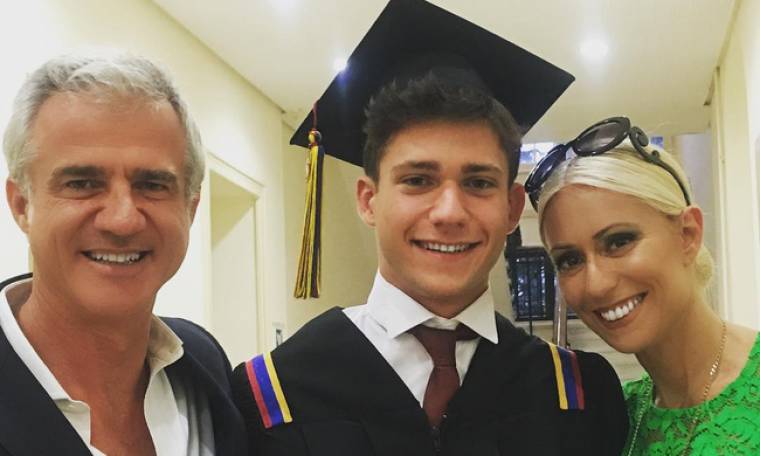 Μαρία Μπακοδήμου - Δημήτρης Αργυρόπουλος: Στην αποφοίτηση του γιου τους