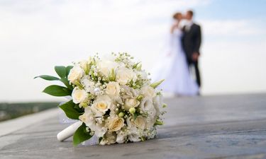 Γάμος και βάπτιση μαζί στην Τήνο για γνωστό παρουσιαστή- Αυτό είναι το προσκλητήριο