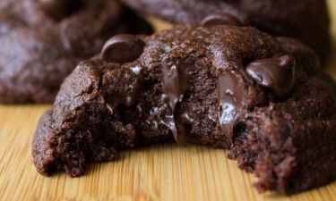 Φτιάξε μαλακά μπισκότα σοκολάτας σε χρόνο dt και χωρίς αλεύρι
