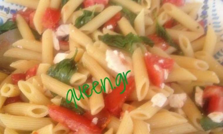 Η πιο εύκολη,νόστιμη & δροσερή καλοκαιρινή pasta.(Γράφει η Majenco αποκλειστικά στο Queen.gr)