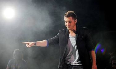 Μιχάλης Χατζηγιάννης: Ακυρώθηκε η συναυλία του στην Ύδρα λόγω της διακοπής ρεύματος