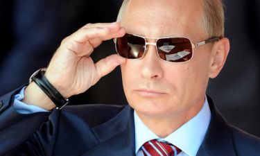 Αυτό είναι το νέο υπερόπλο του Πούτιν που χτυπά σαν «φάντασμα» από ψηλά (Vids)