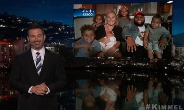 Το δώρο του Jimmy Kimmel σε μια μαμά που γέννησε στο αυτοκίνητο θα σας αφήσει άφωνους (vid)