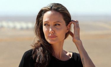 Wow: Πρέπει οπωσδήποτε να δεις το νέο λουκ της Angelina Jolie