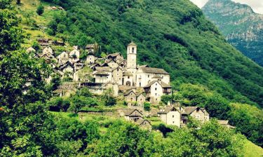Ελβετία: Σε ξενοδοχείο μετατρέπεται ένα ολόκληρο χωριό