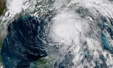 Συναγερμός για τον κυκλώνα της δεκαετίας: Ο «Μάικλ» θα φέρει «βιβλική καταστροφή» στη Φλόριντα
