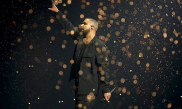 Drake εναντίον Beatles σημειώσατε ένα: ο ράπερ των δισεκατομμυρίων έκανε ρεκόρ