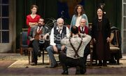 Η επίσημη πρεμιέρα του «Θείου Βάνια» στο Δημοτικό Θέατρο Πειραιά! (Photos)