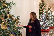 Μελάνια Τραμπ: Υπερπαραγωγή ο χριστουγεννιάτικος στολισμός του Λευκού Οίκου – Τι δήλωσε;