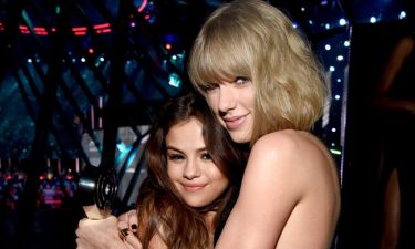 Selena Gomez: Το δώρο «έκπληξη» στη Taylor Swift για τα γενέθλιά της