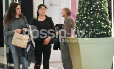 Ελίνα Ακριτίδου: Βόλτα και ψώνια με την κόρη της!