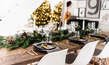 10 εκπληκτικές ιδέες για να διακοσμήσεις το χριστουγεννιάτικο τραπέζι