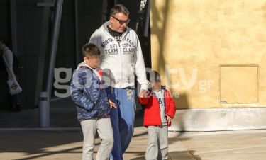 Γιώργος Λιάγκας: Βόλτα με τους γιους του!