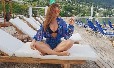 Μελίνα Μακρή: Διακοπές στη Λευκάδα, φορώντας τα πιο hot αξεσουάρ της σεζόν (photos)