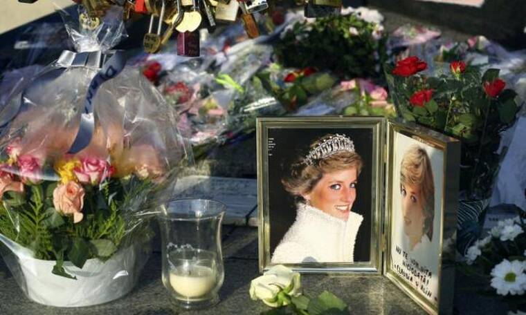 Το Παρίσι τιμάει την Diana - 22 χρόνια από τον θάνατό της