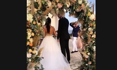 Ζευγάρι της ελληνικής showbiz παντρεύτηκε και αυτές είναι οι πρώτες φωτό από το γάμο τους (photos)