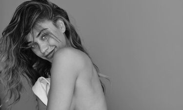 Η Κόνι Μεταξά φωτογραφίζεται για το Playboy και αναστατώνει (video)