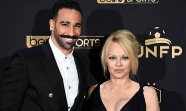 Η Pamela Anderson αναζητά νέο έρωτα μετά τον χωρισμό της από τον Adil Rami (photos)