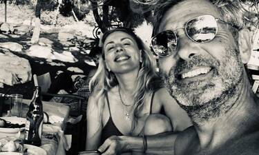 Καρύδη-Αθερίδης: Το φωτογραφικό άλμπουμ των διακοπών τους! Δεν φαντάζεστε ποιους φιλοξενούν (videos)