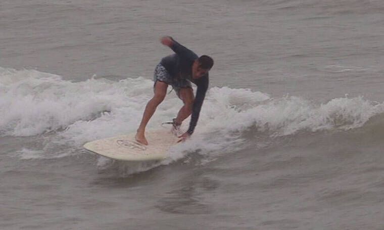 MasterChef: Αυτός ο surfer-σεφ μας τρέλανε και θέλουμε να τον δούμε στο ριάλιτι-Προσευχήσου μαζί μας