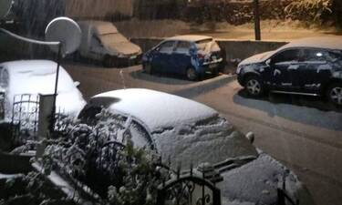 Καιρός ΤΩΡΑ: Χιονίζει σε πολλές περιοχές - Το έστρωσε σε Θεσσαλία, Μακεδονία, Ήπειρο