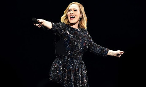 Η Adele «απογοητεύτηκε» από τα σχόλια των γυναικών για τα κιλά που έχασε – Hit Channel