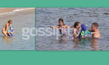 Χρουσαλά - Πατίτσας: Τα παιχνίδια με τα παιδιά τους στη θάλασσα! (Photos)