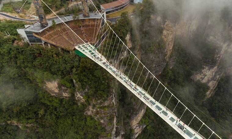 Γιατί όλοι φοβούνται να περάσουν αυτή τη γέφυρα;