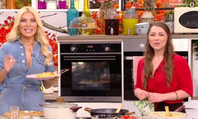 Ευτυχείτε: Η πρώτη εμφάνιση της Κατερίνας Λένη στην στήλη μαγειρικής!