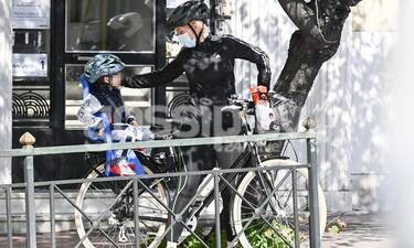 Σία Κοσιώνη - Δήμος Μπακογιάννης: Φόρεσαν τα κράνη τους και βγήκαν για ποδηλατάδα!