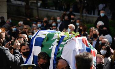Κηδεία Φώφης Γεννηματά: «Βουβός» ο πόνος στο τελευταίο «αντίο»! (photos+videos)