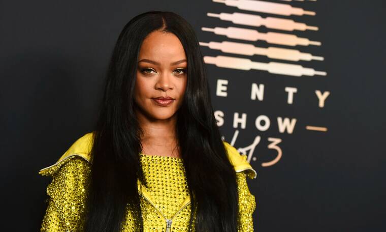 'Εγκυος η Rihanna; Τα πλάνα με φουσκωμένη κοιλίτσα