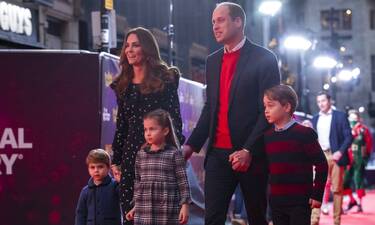 Kate- William: Αυτή είναι η νέα οικογενειακή τους φωτογραφία ενόψει Χριστουγέννων!