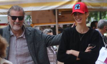 Φίλιππος Πλιάτσικας! Βόλτα στην Αθήνα με τη γυναίκα της ζωής του, την κόρη του! (photos)