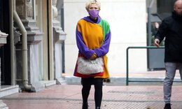 Κωνσταντίνα Μιχαήλ: Η σπάνια εμφάνιση και το απίθανο πολύχρωμο jacket της
