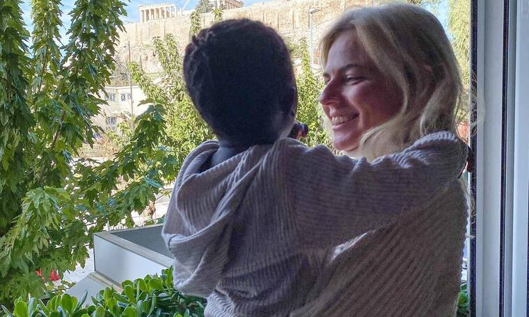 Χριστίνα Κοντοβά: Η νέα ζωή με την Ada μετά την οριστική επιστροφή τους από την Ουγκάντα! (photos)