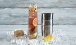 Iced tea cocktail με ιβίσκο από τον Άκη Πετρετζίκη!
