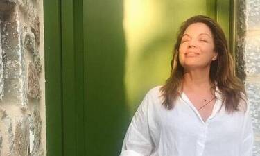 Άντζελα Γκερέκου: Για πρώτη φορά χωρίς μαύρα ρούχα, έναν χρόνο μετά τον χαμό του Τόλη Βοσκόπουλου!