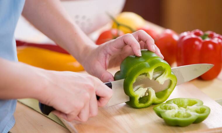 Ο σωστός τρόπος να κόψετε τα φρούτα και τα λαχανικά