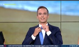 Κοινωνία Ώρα Mega: Ο Νικήτας Κορωνάκης έβγαλε on air τη γραβάτα του στο φινάλε της εκπομπής