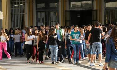 Νέα σχολική χρονιά: Όλα όσα αλλάζουν, πώς θα βρουν τις τάξεις οι μαθητές - Newsbomb.gr