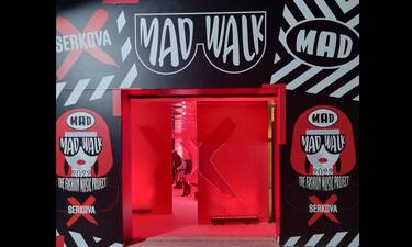 Madwalk 2022: Όλα όσα έγιναν πίσω από τις κλειστές πόρτες στο Backstage